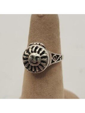 Sterling Silver Sun Face Poison Ring Flip Top Locket Box Size 6
